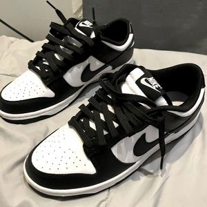 Nike panda dunks